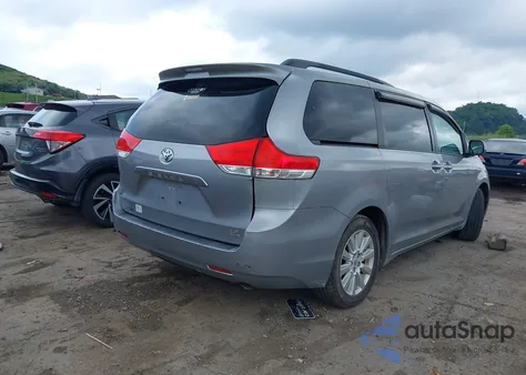 2013 Toyota Sienna Le 7 Passenger из США, поврежденный, VIN 5TDJK3DC1DS058349
